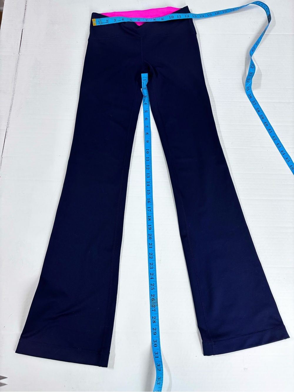Lilly Pulitzer Women’s Luxletic Weekender Pant Flare Bootleg Navy Blue Small - Picture 3 of 5